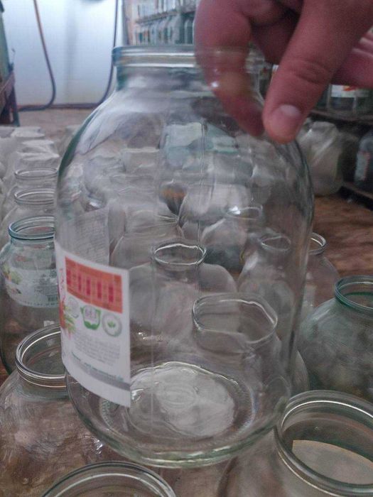 Банки 3 л. 1л 0.5л. багато