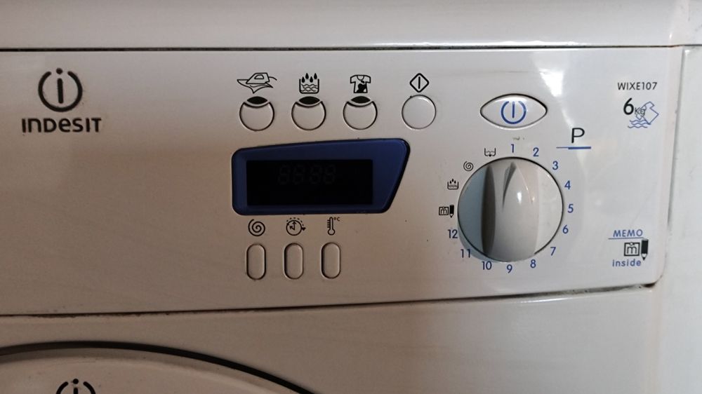 Стиральная машина Indesit WIXE 107(только запчасти)