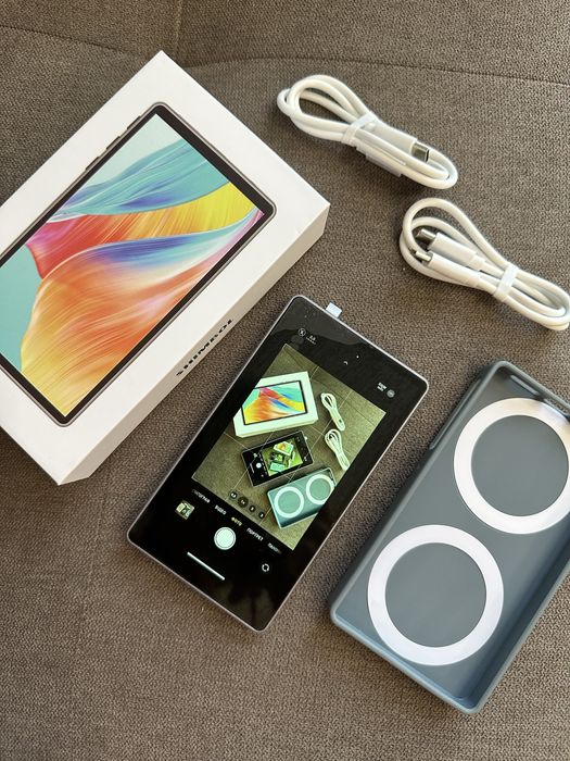 Додатковий екран для смартфона для самостійної зйомки себе