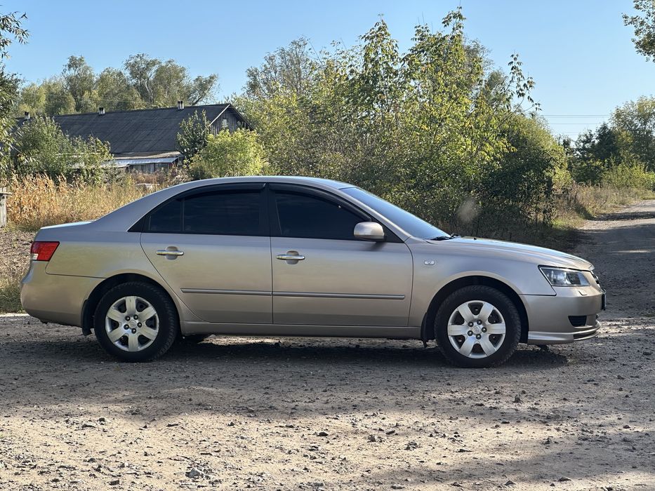 HYUNDAI Sonata 2.0 ГАЗ/Бензин