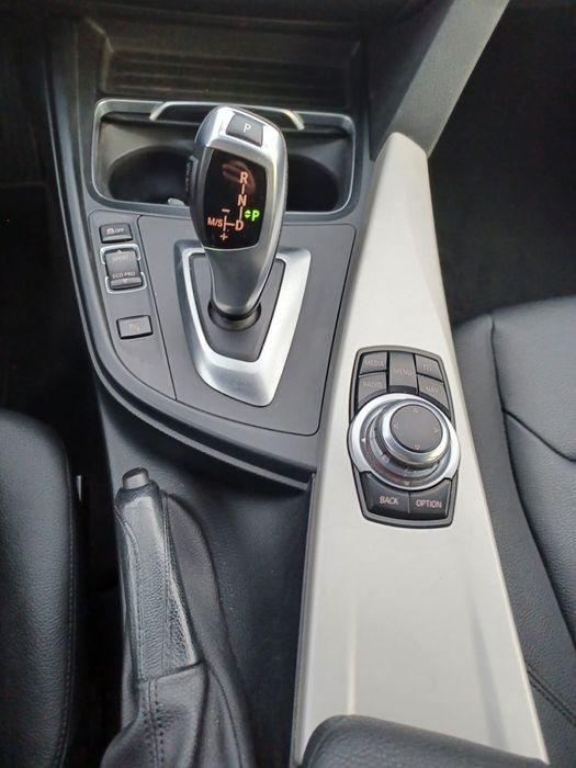 BMW seria 3 xDrive, Touring  F30