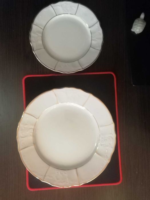 Набір тарілок Bernadotte від Thun H&R (27 см та 19 см)