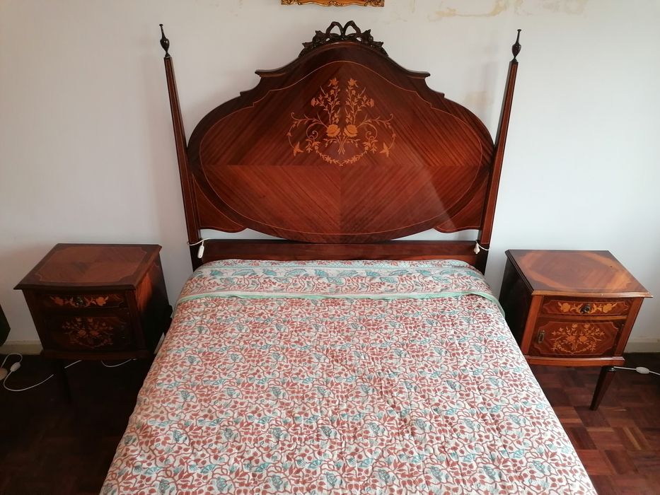 Mobília com embutidos