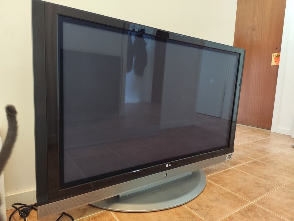TV LG 60" polegadas