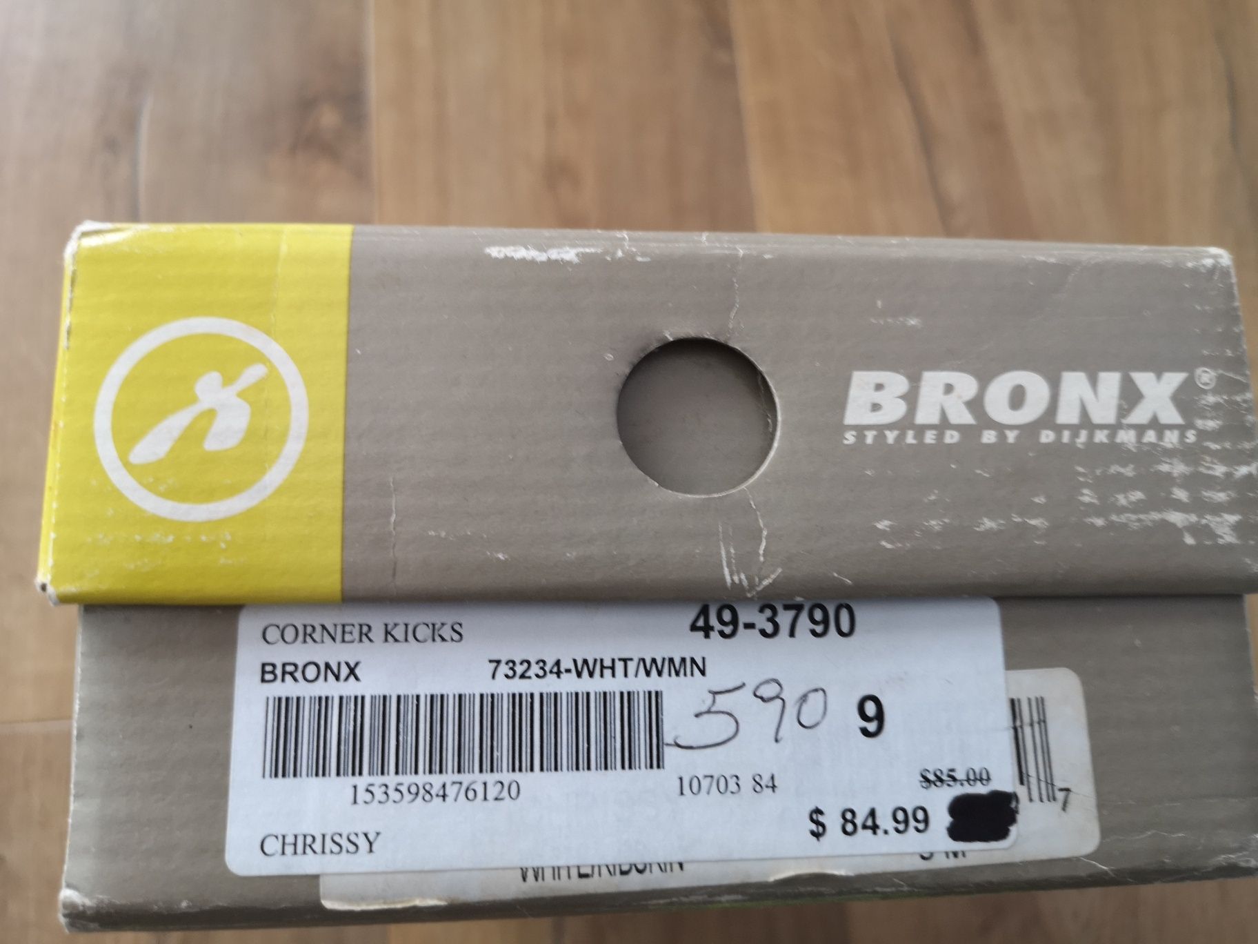 Buty szpilki Bronx skóra nowe rozm. 9 - 40-40,5