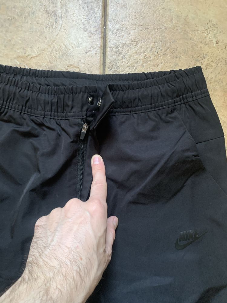 Нейлонові Штани Nike Tech Fleece. XS
