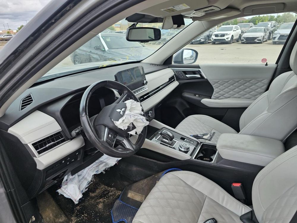 2023 Mitsubishi Outlander PHEV