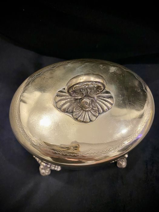 Posrebrzana Cukiernica, sygnowana S. Sulikowski, 1873/1883 r.