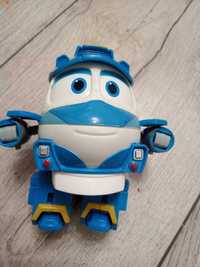 Super wings transformujacy