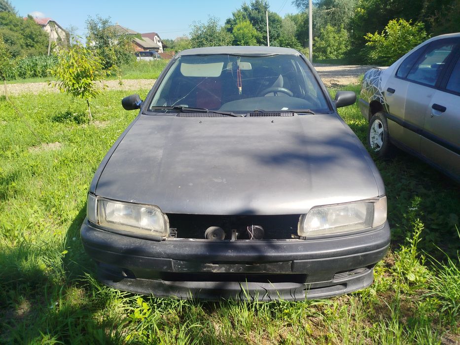 Продам два авто нісан премєра