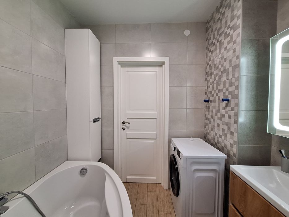 Продам евротрикімнатну з терасою Буча Власник