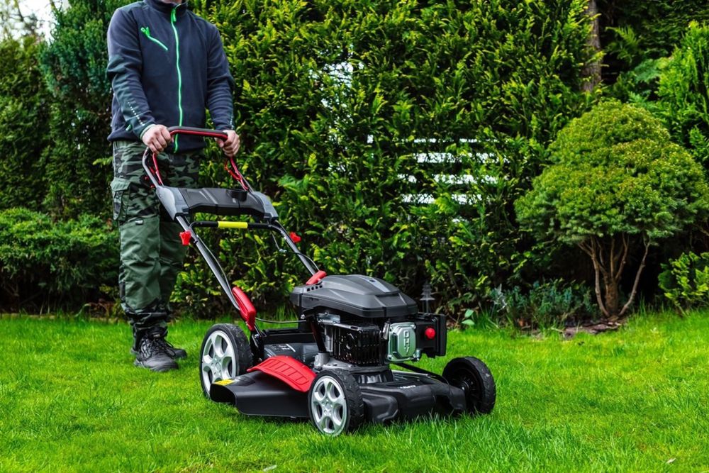 Прокат газонокосарки бензинової самохідної/електрочної