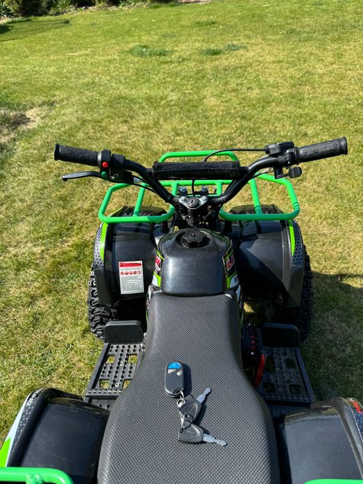 Quad LIYA M7 50cc - elektryczny i ręczny starter - pilot 2 kluczyki
