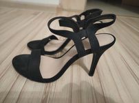 Czółenka zamszowe na obcasie H&M roz 37 NOWE