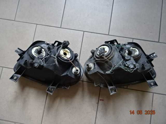 Renault Clio II 2 Thalia Soczewka Lampy Reflektory Przód Oryginał
