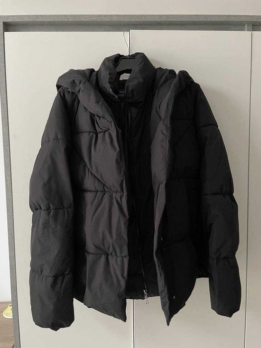 Жіноча стьобана куртка Reserved чорна