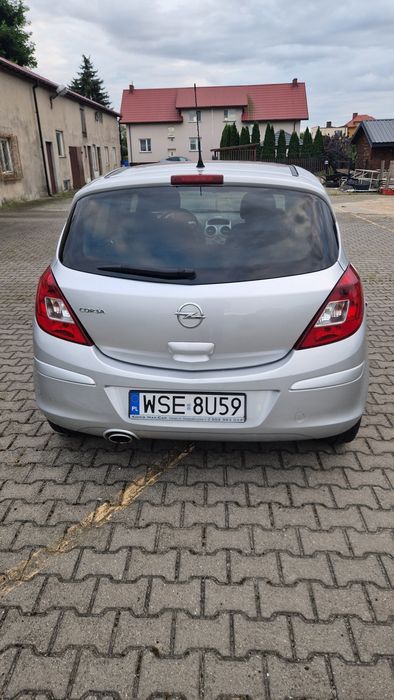 Samochód osobowy opel corsa