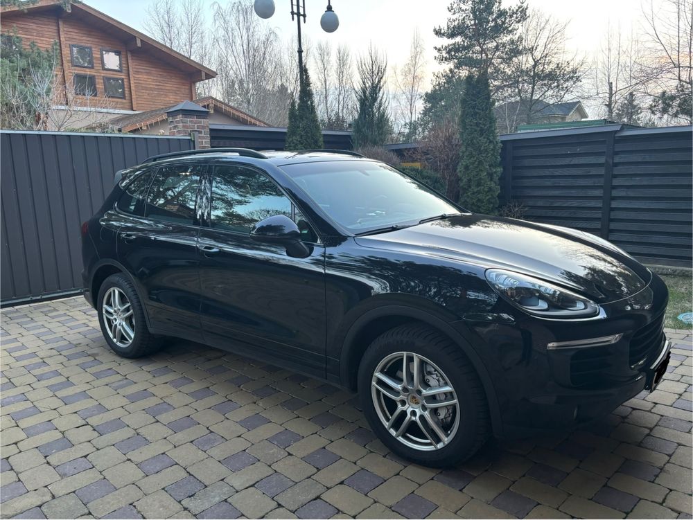 Porsche Cayenne turbo S 3,6 перший власник.