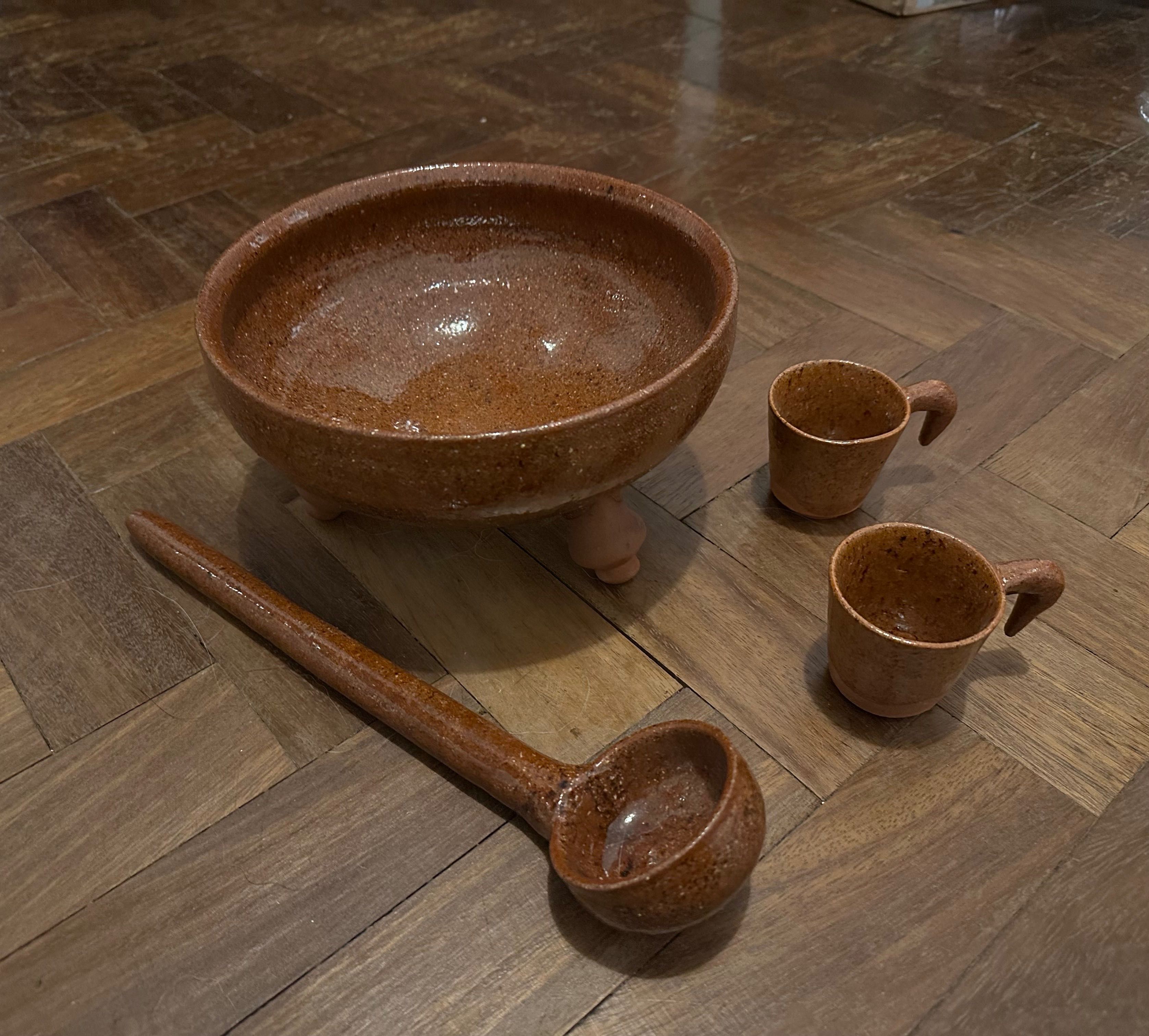 Conjunto para servir bebidas em barro