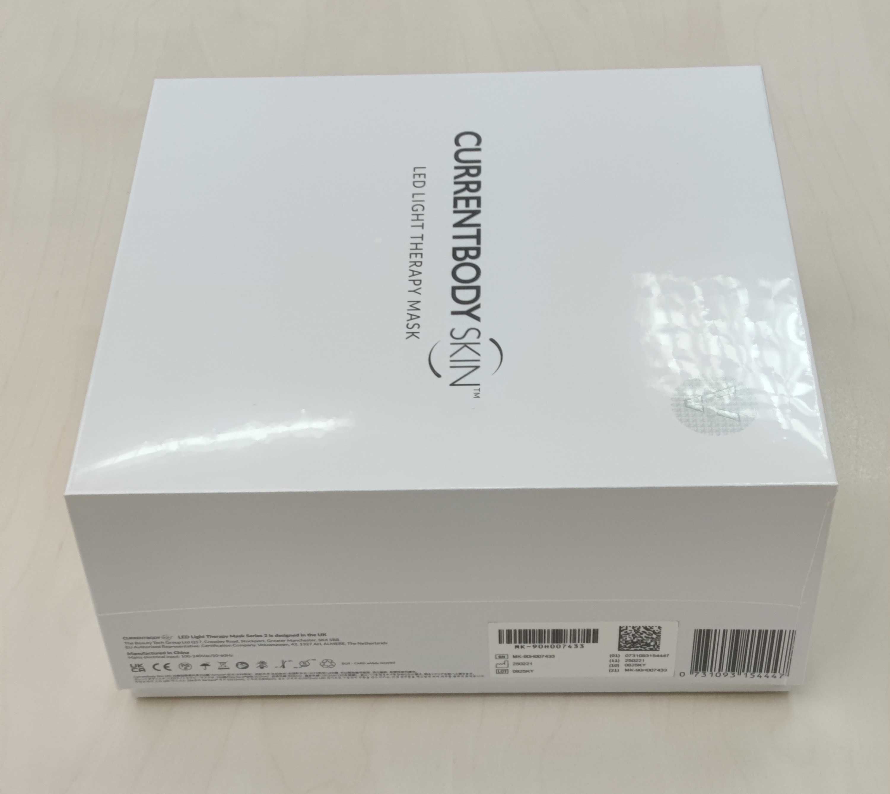 Світлодіодна маска для покращення шкіри CurrentBody Skin Series 2