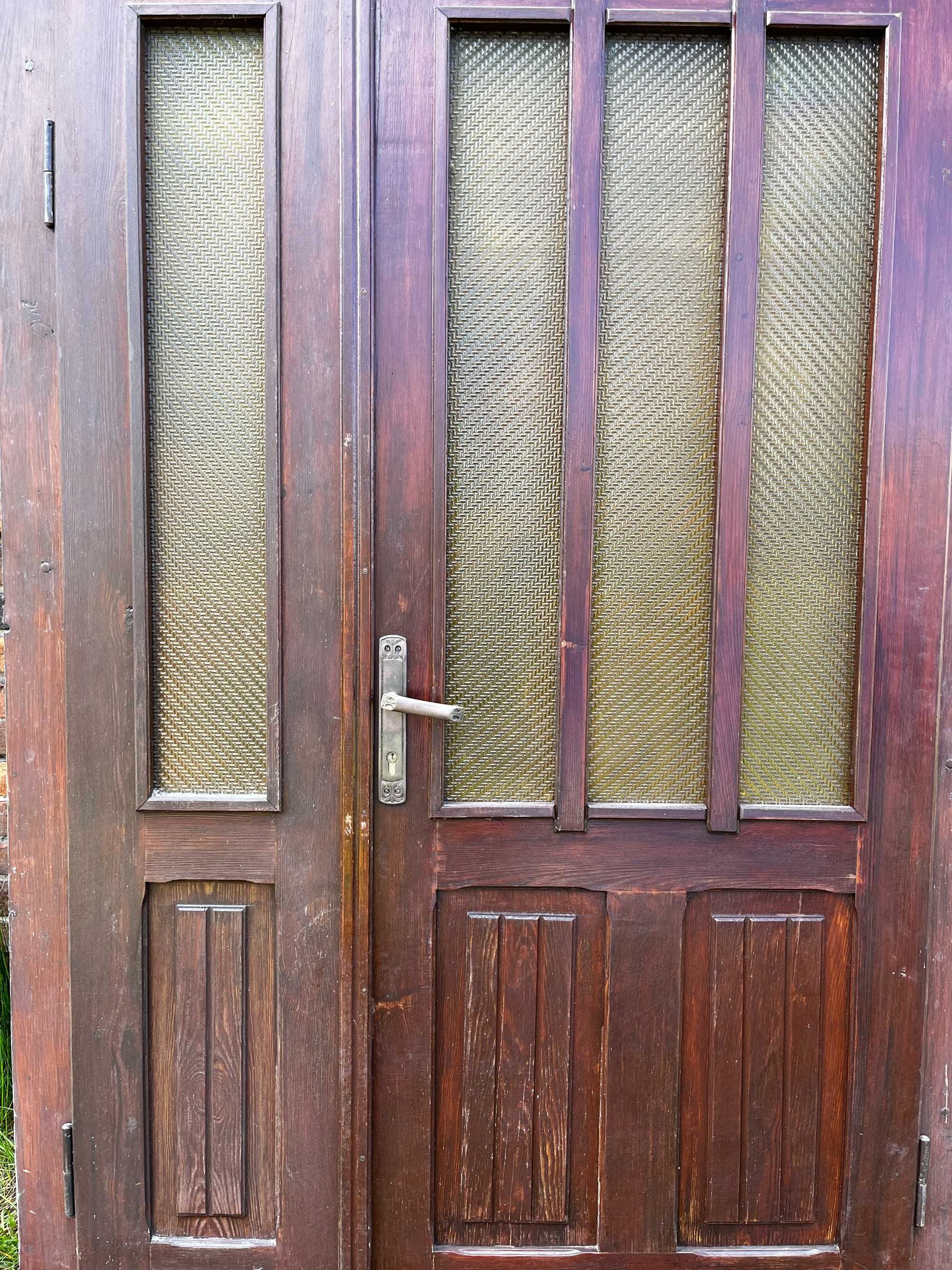 Drzwi wejściowe zewnętrzne drewniane