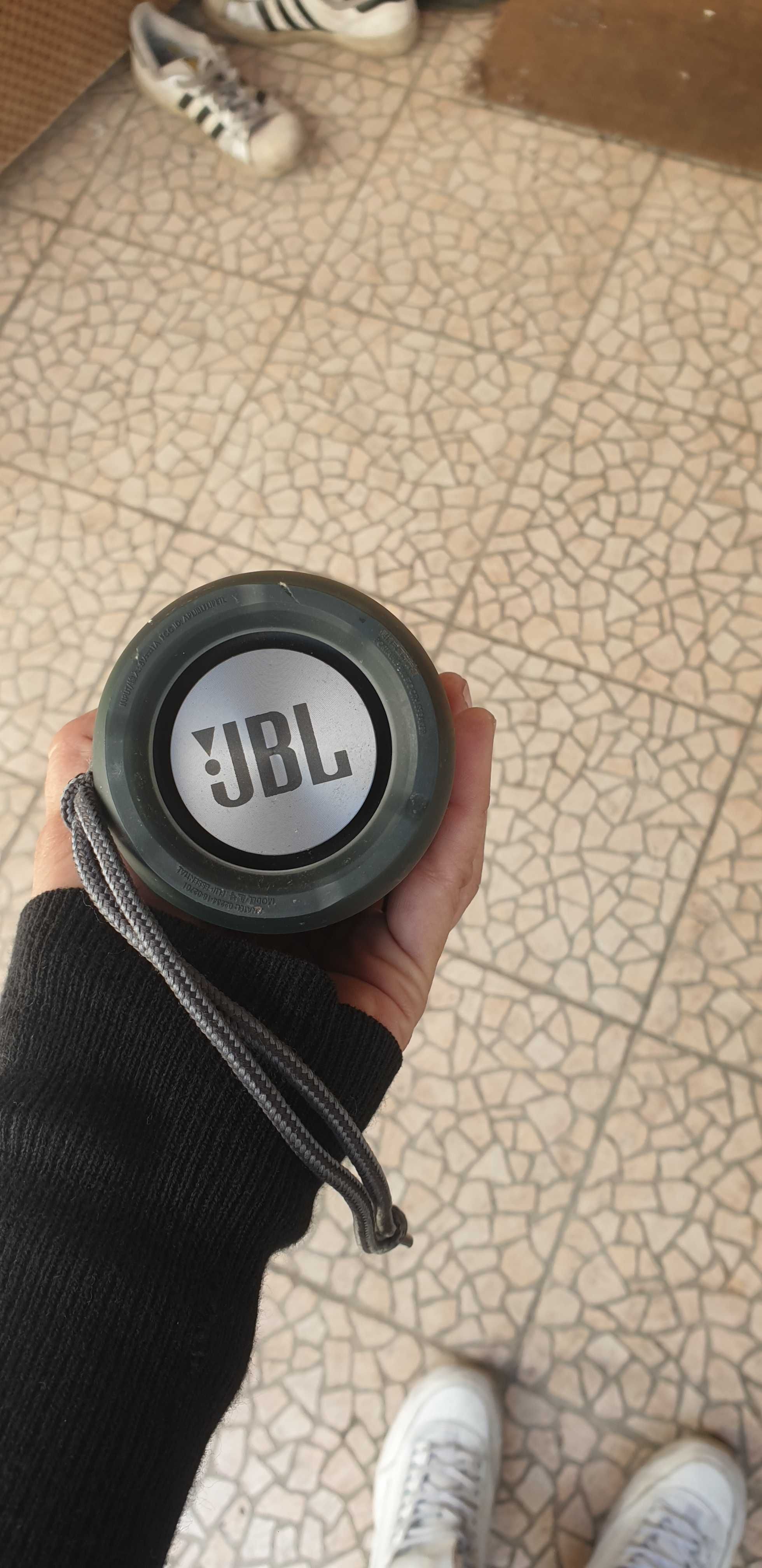 JBL Flip essential 2