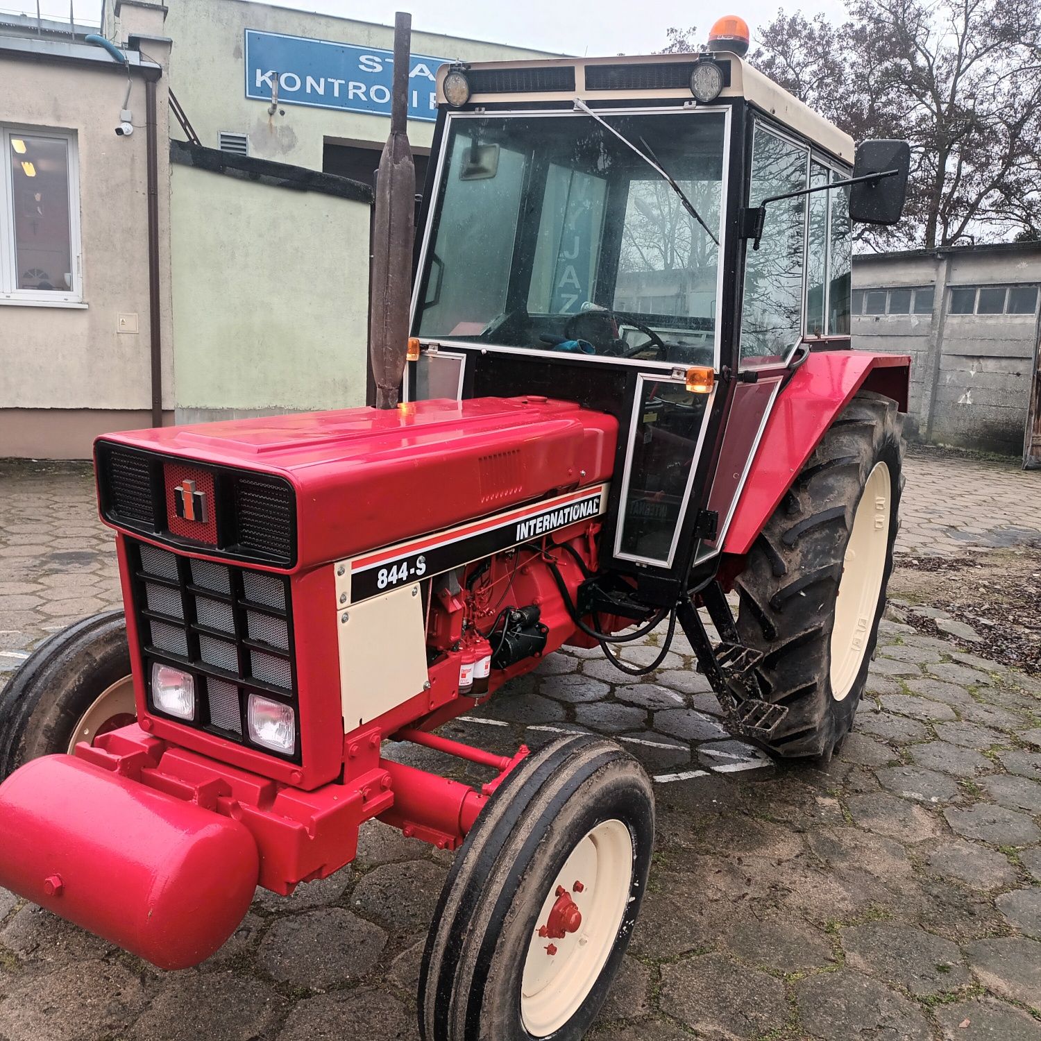 Case international 844-S