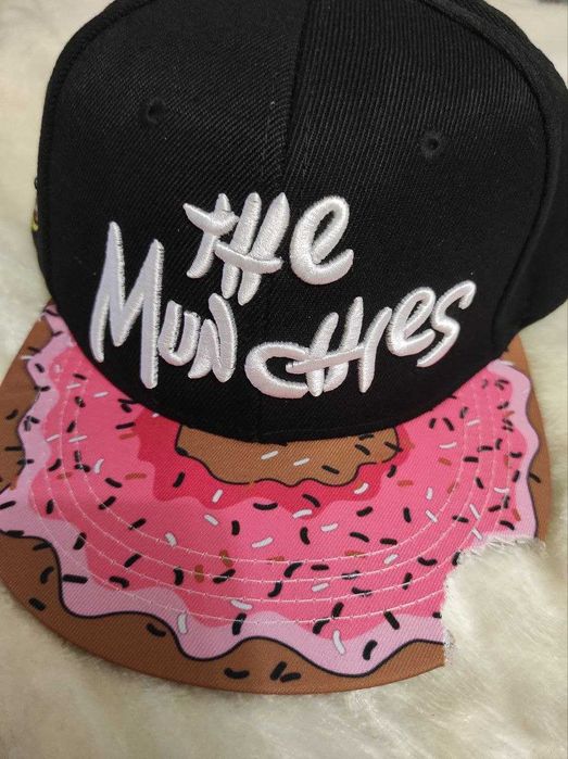 New Бейсболка, кепка, картуз, пончик з надгризеним картузом )