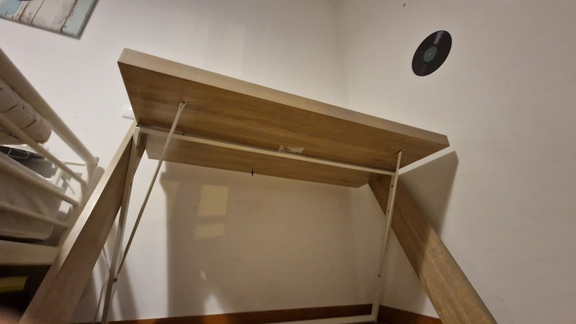 Secretária MAXMAT com prateleira fixa