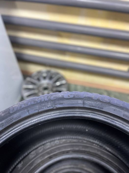 Свіжа резина Toyo Observe G3-Ice 275/40R22 комплект зима Z22-127