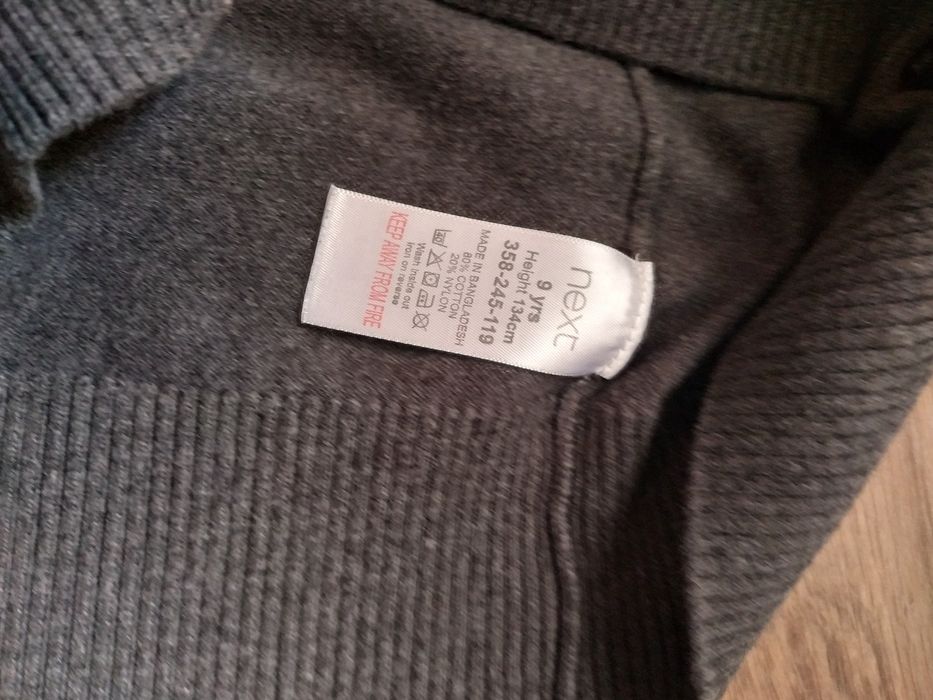 Продам школьную форму,брюки,поло, кардиган, рубашки на девочку 8-11 ле