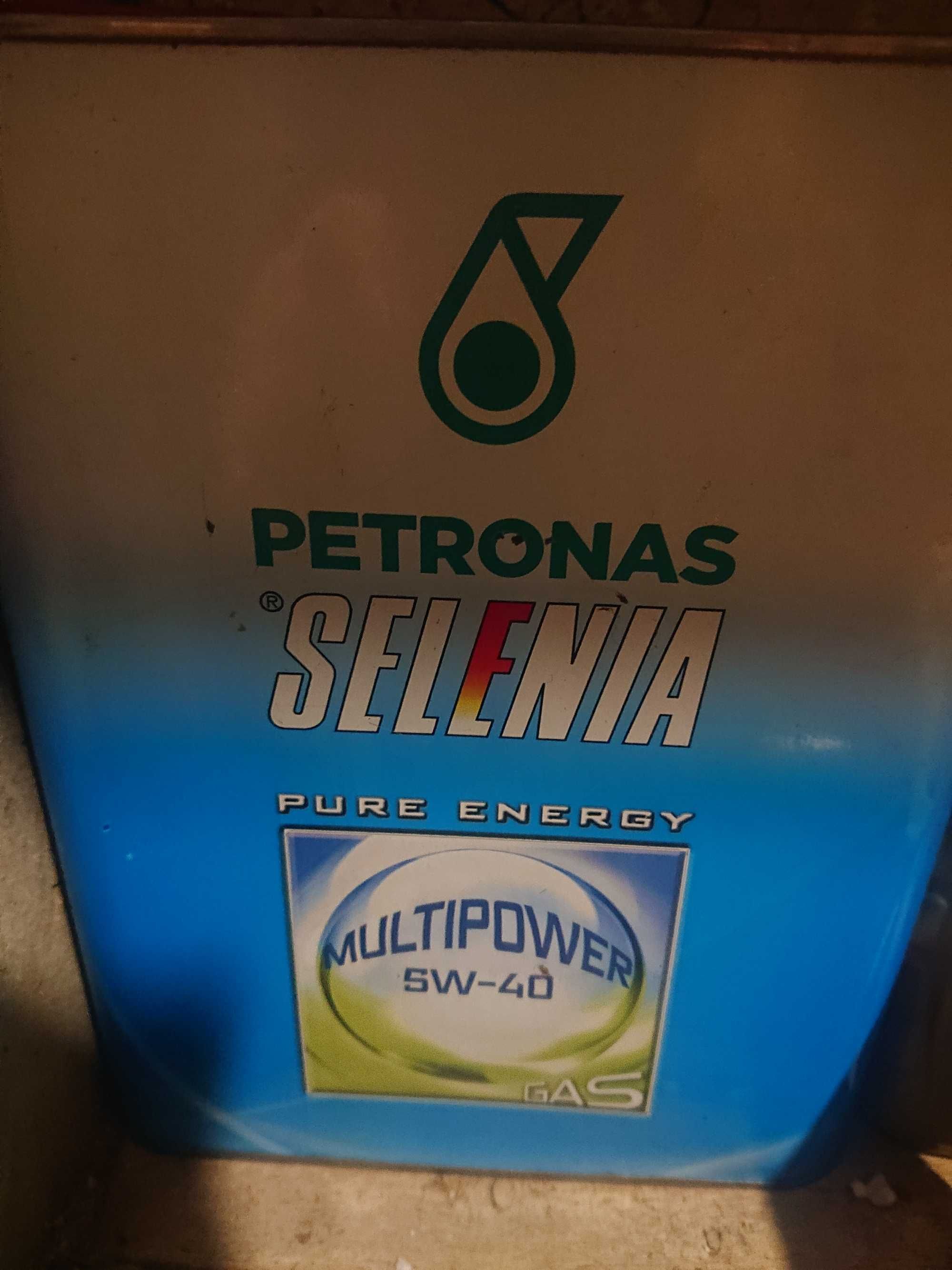 Olej SELENIA  Petronas Gas