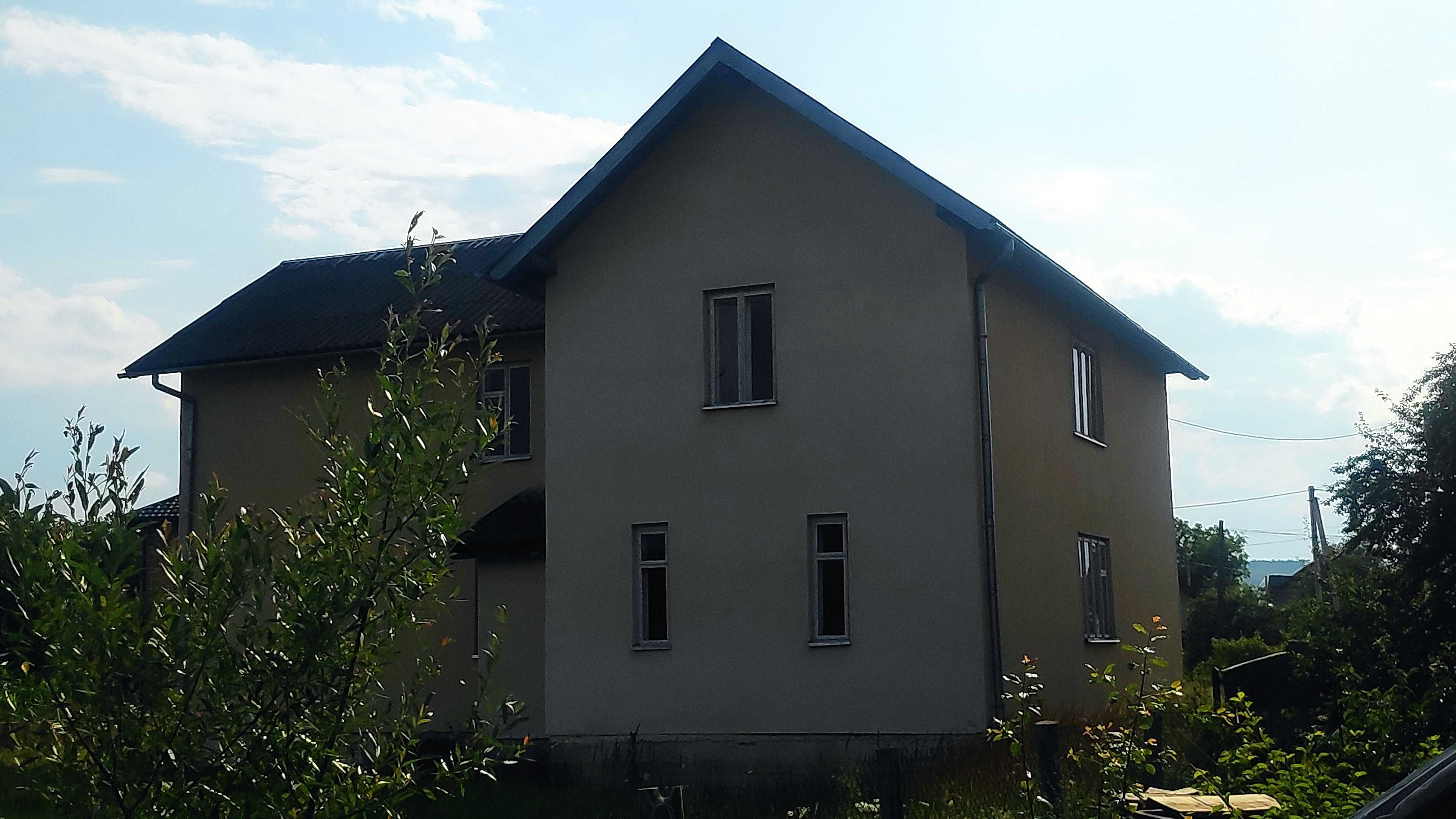 Продам буднок в м.Болехів