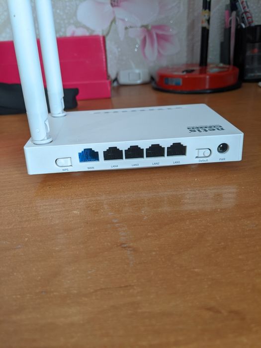 2 WiFi Роутера Netis+плата Zyxel и 2 модема