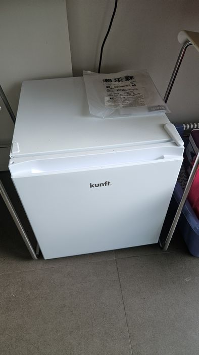 Mini frigorífico kunft com garantia