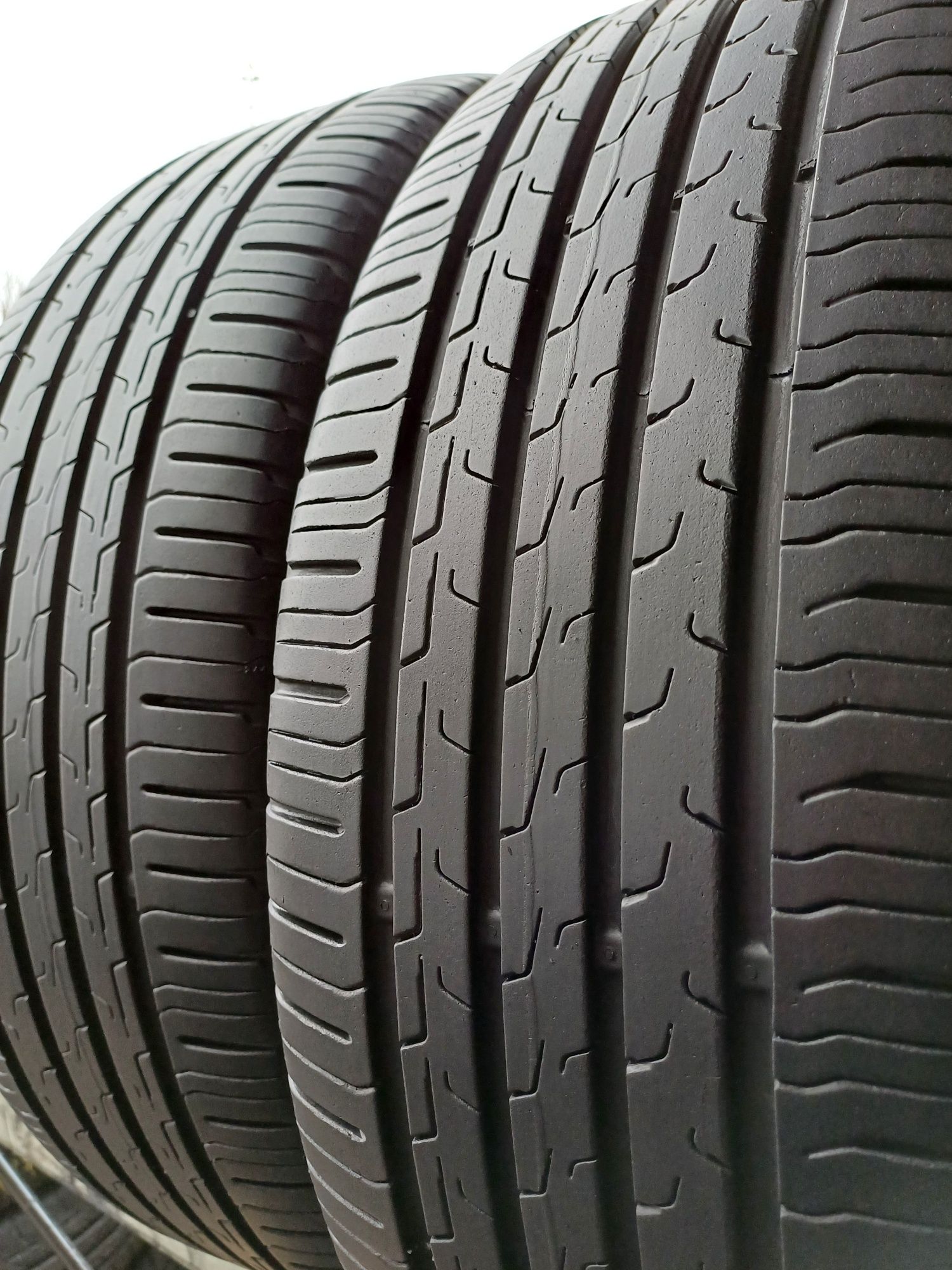 215/55/18 Sprzedam parę opon letnich Continental Eco 6
