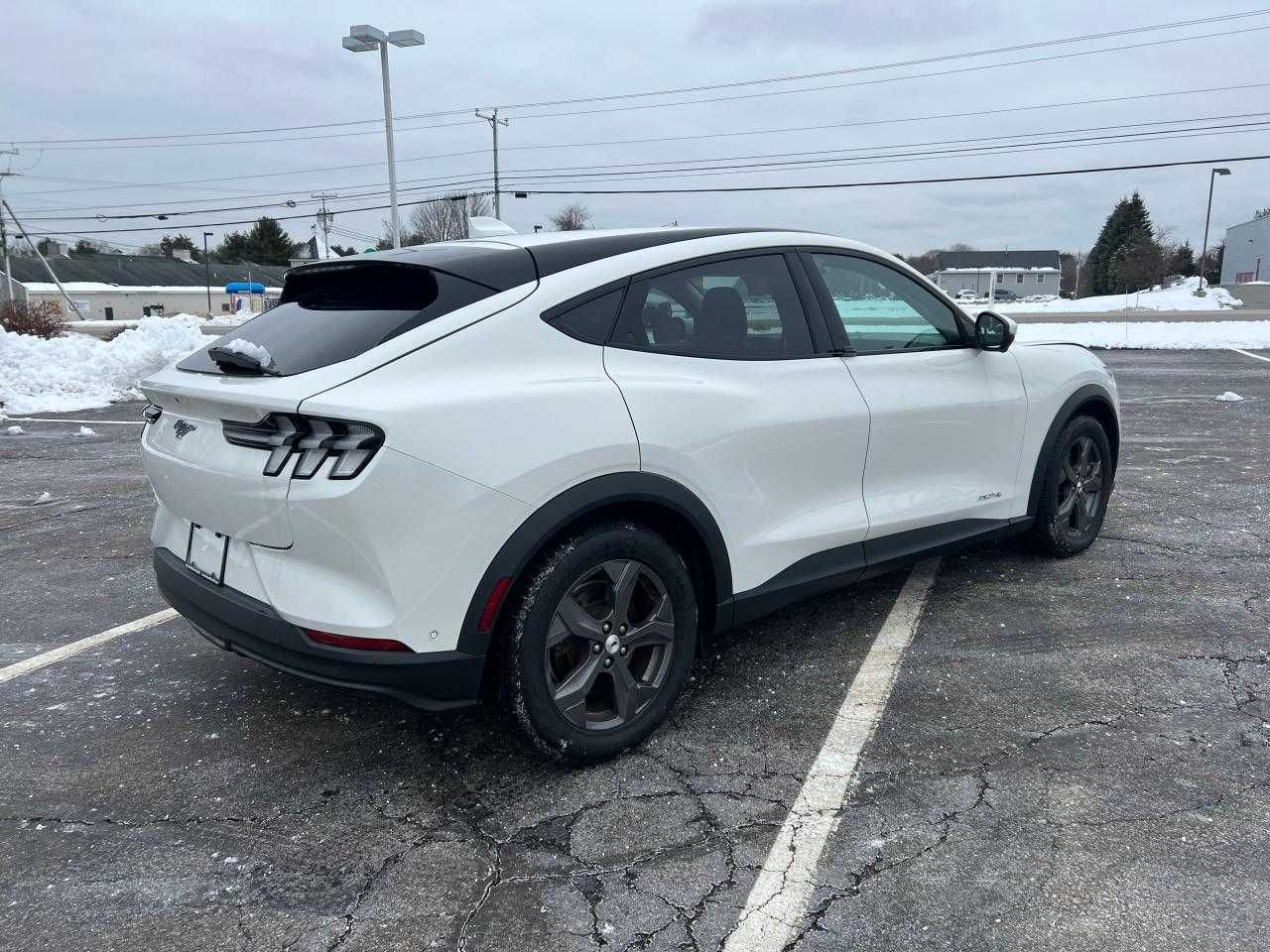 Ford Mustang MACH-E SELECT 2021