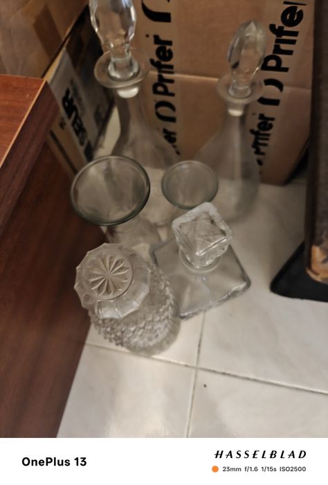 Conjunto de copos e jarros