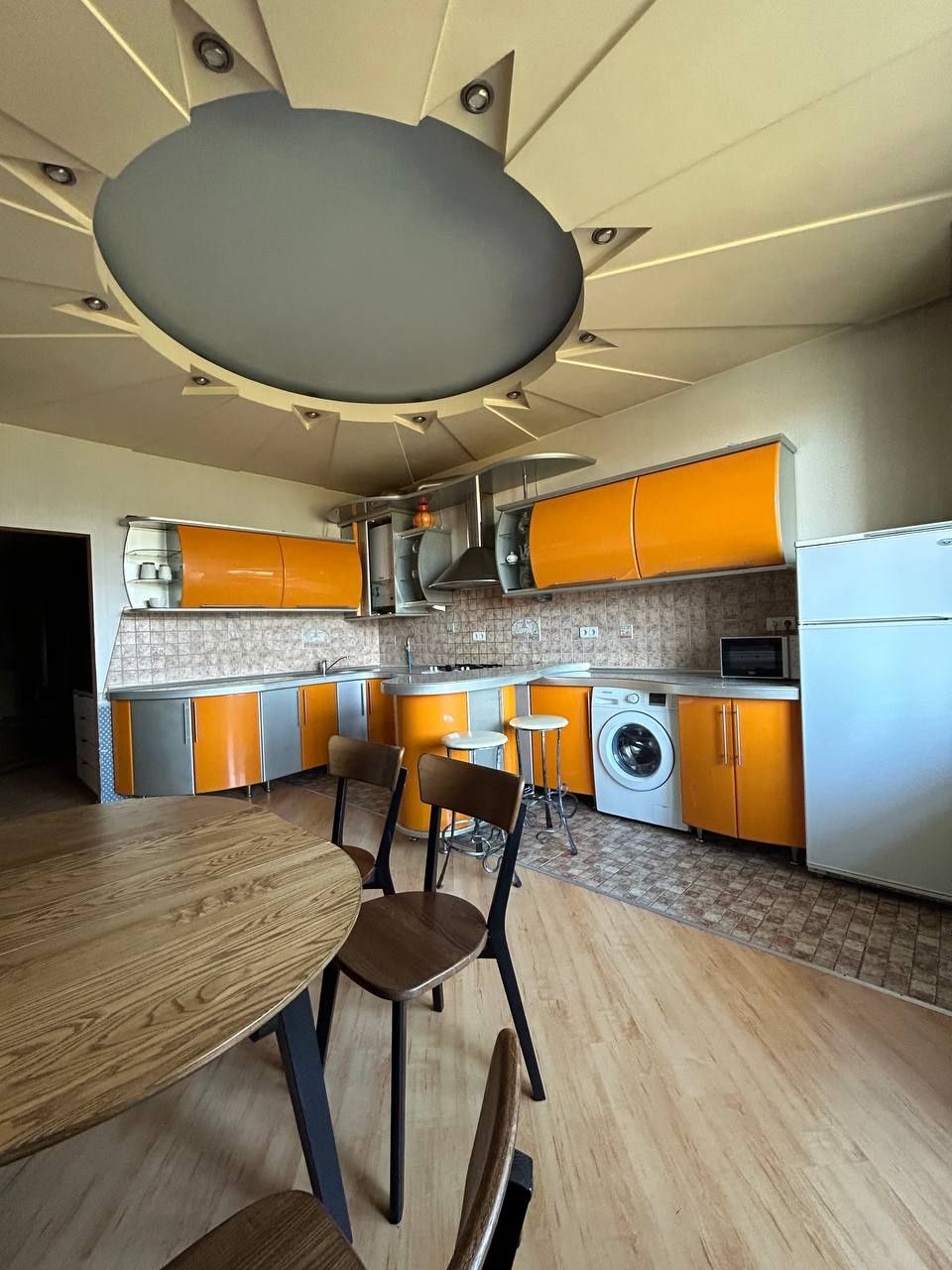 Продаж 3 кімнатної Центр, вул Мулика