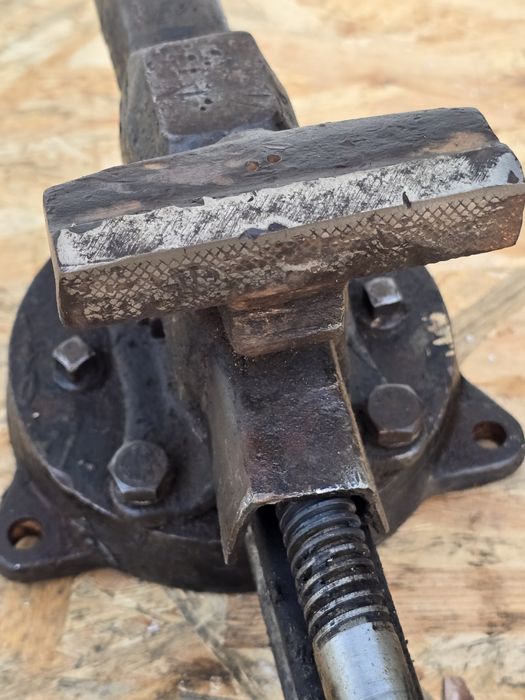 Imadło stalowe Hauer Front -10 kg.