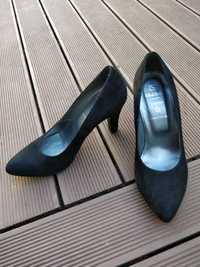 Sapatos 35 salto alto clássicos pretos Seaside