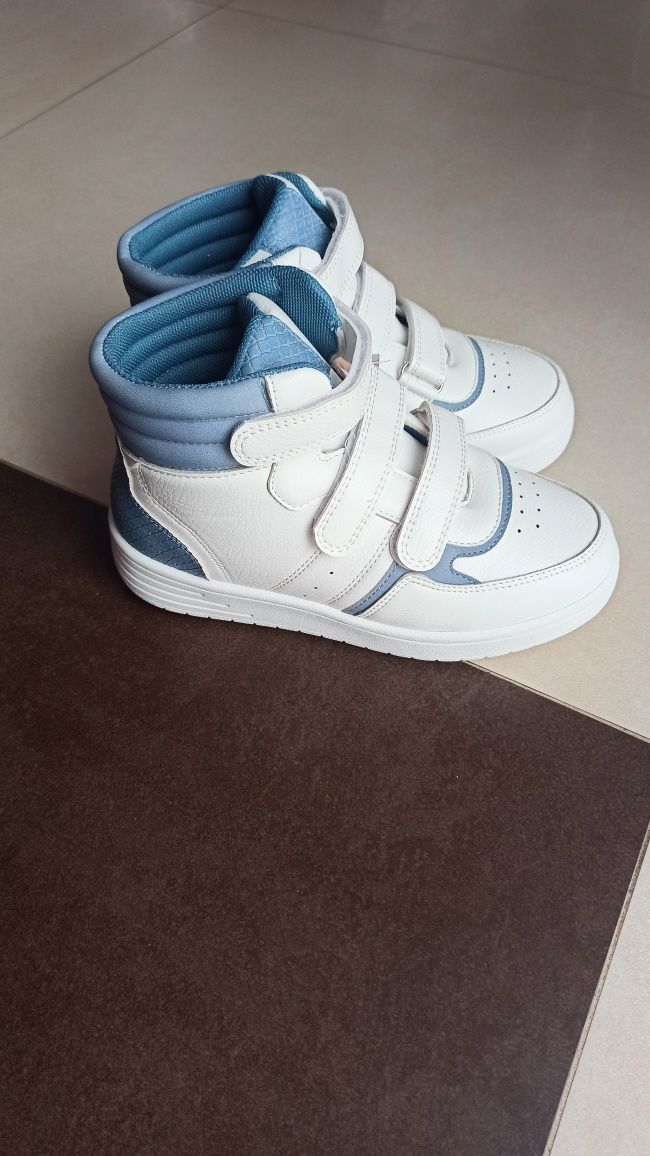 Sneakersy buty skórzane za kostkę r. 33 nowe z metką Deichmann