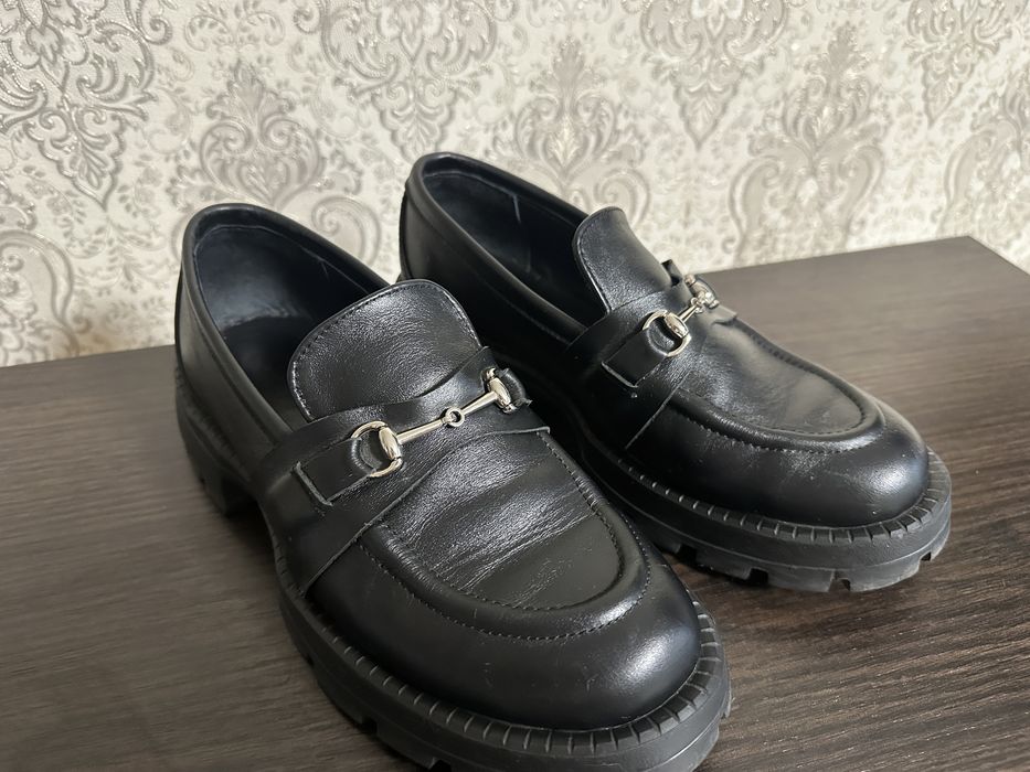 Продам шкіряні туфлі