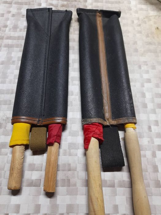 Прапореці сигнальні залізничні