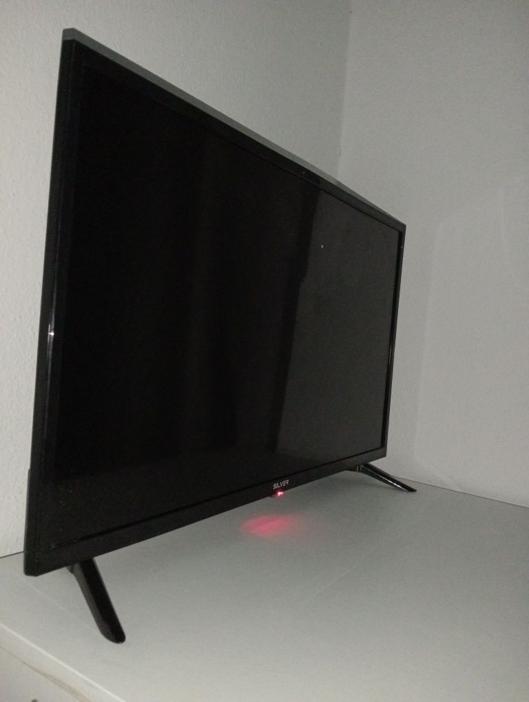 TV silver 32 polegadas