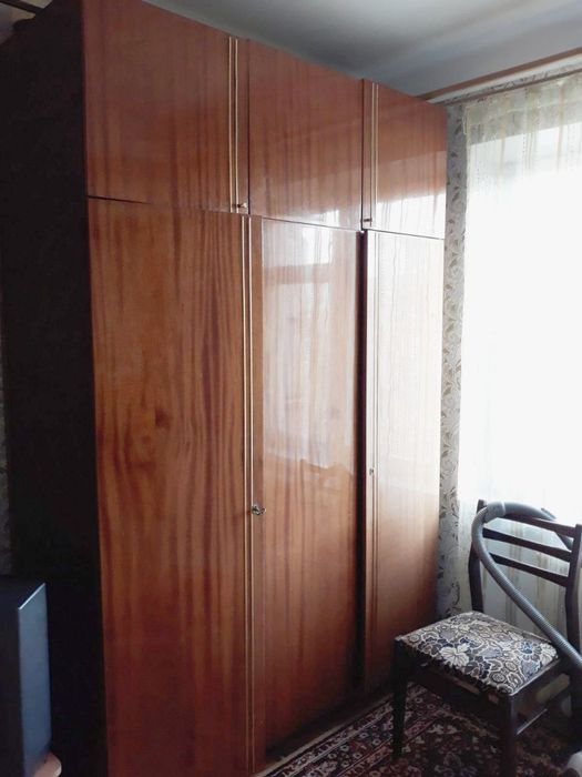 Оренда. 3-х кімнатна квартира в районі зупинки "Центр ДЮТ".