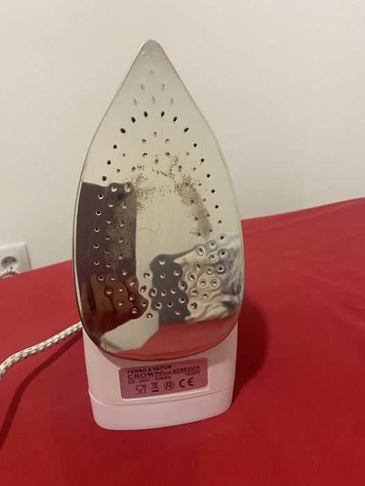 Tábua e ferro, em otimo estado, a trabahar bem