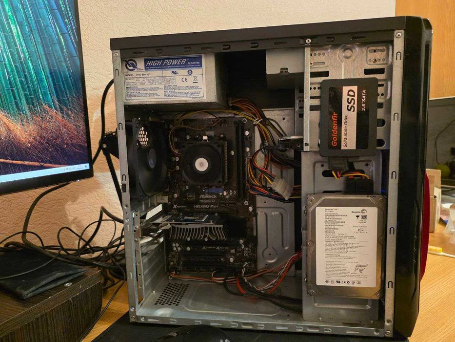 Ігровий пк AMD 4 ядра 4.0 GHz + GT 730 2 Gb + 120 SSD + 400 HDD