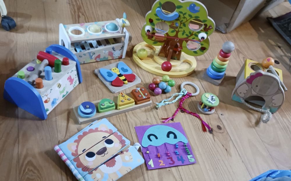 Brinquedos de madeira