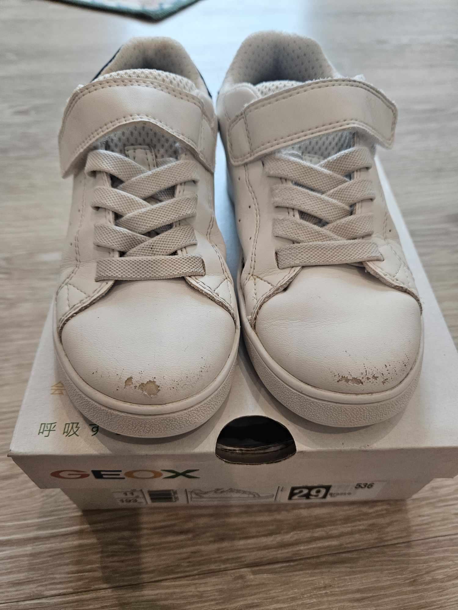 Tenis brancos Geox nr. 29
